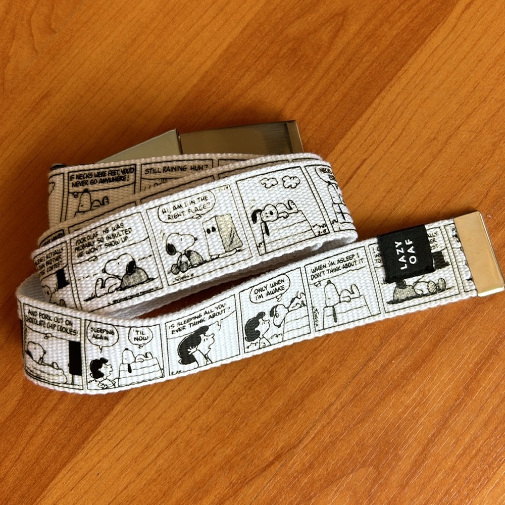Lazy Oaf x Peanuts Comic Belt
